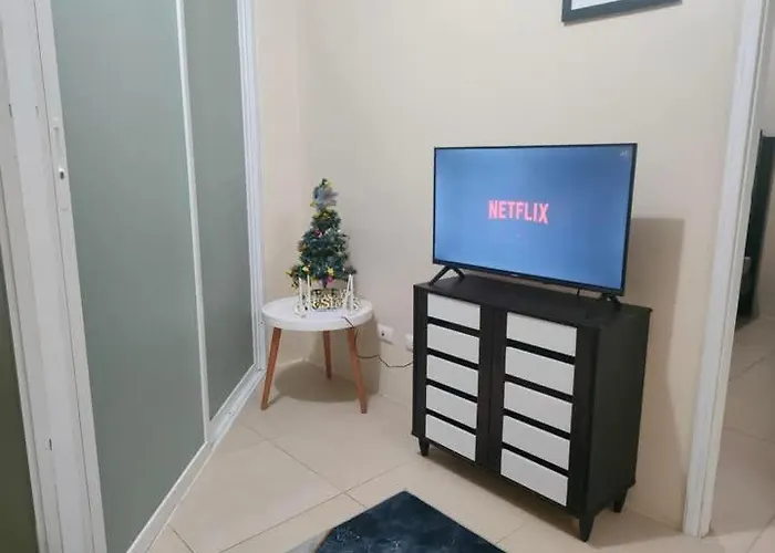 2 Bedroom Unit- Avida Towers Riala, It Park - Villahermia Staycation アパート セブ市